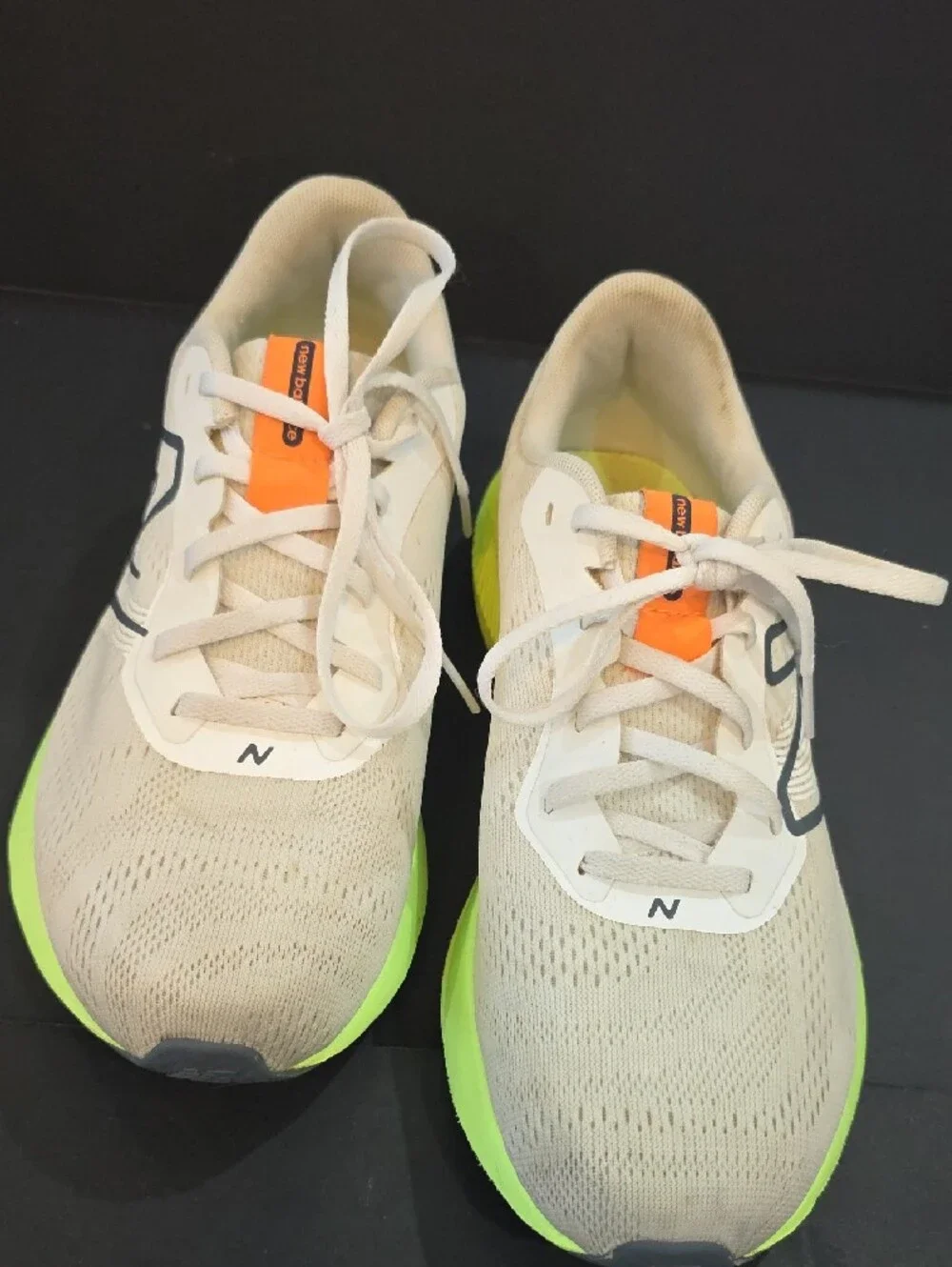 New Balance Dynasoft Women's Beige Mesh Runners Neon Yellow-Green Sole Size 9